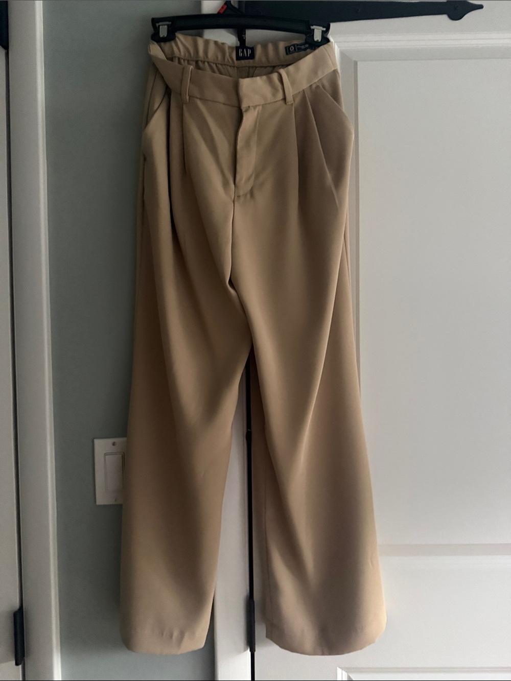 GAP Women's Petite Khaki Pleated Dress Pants